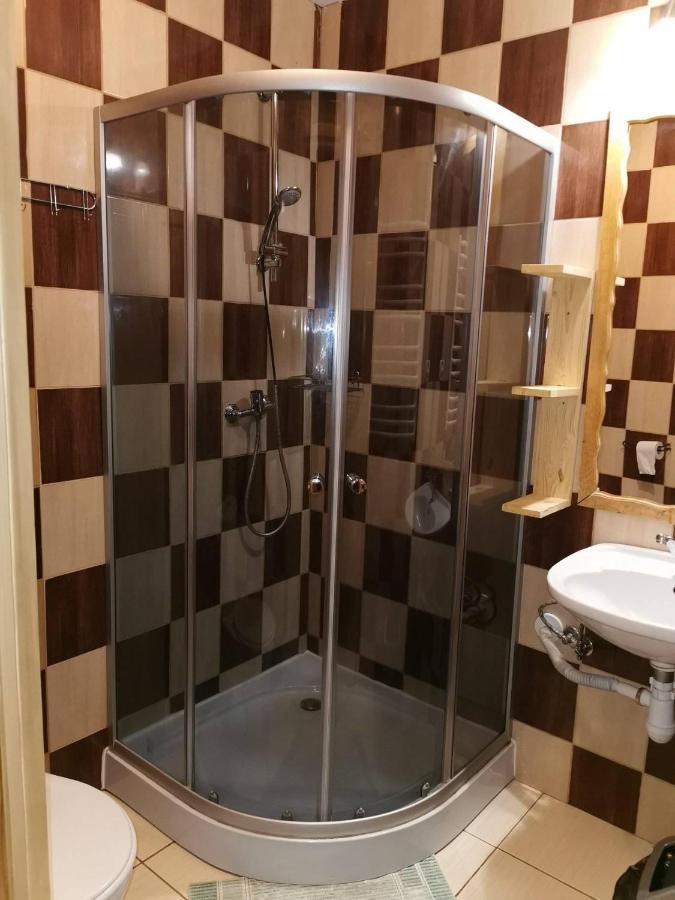 Wynajem Pokoi Guest House Чарни Дунаец Екстериор снимка
